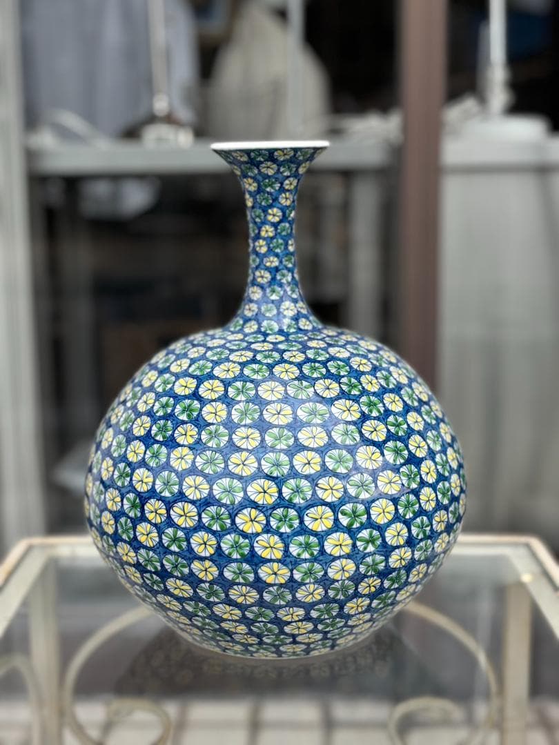 M*n様 有田焼 / 藤井錦彩作 / 色鍋島様式小花文様花 / 花瓶 / 伝統工