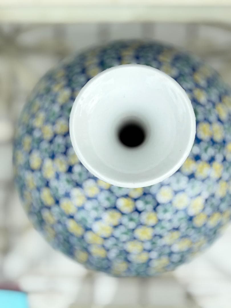 M*n様 有田焼 / 藤井錦彩作 / 色鍋島様式小花文様花 / 花瓶 / 伝統工