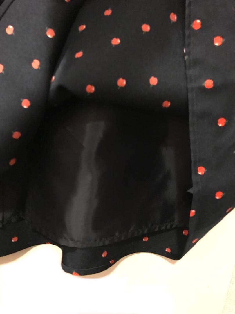 ミュベール いちご柄　（値下げ依頼）