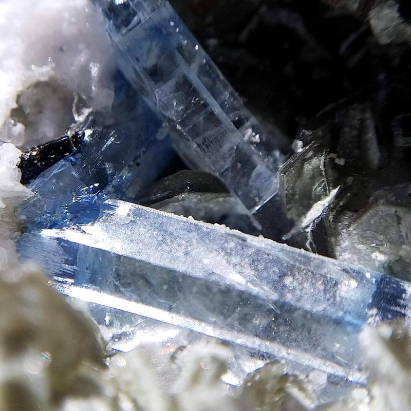 326 宝石質 クラスター アクアマリン モスコバイト 標本 結晶 原石