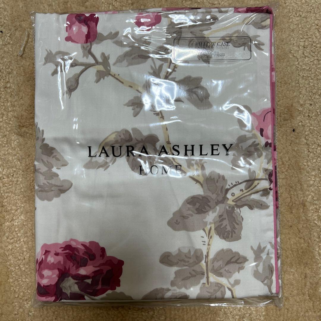 ローラアシュレイ　ピローケース　50×70 薔薇柄がとっても素敵⭐︎