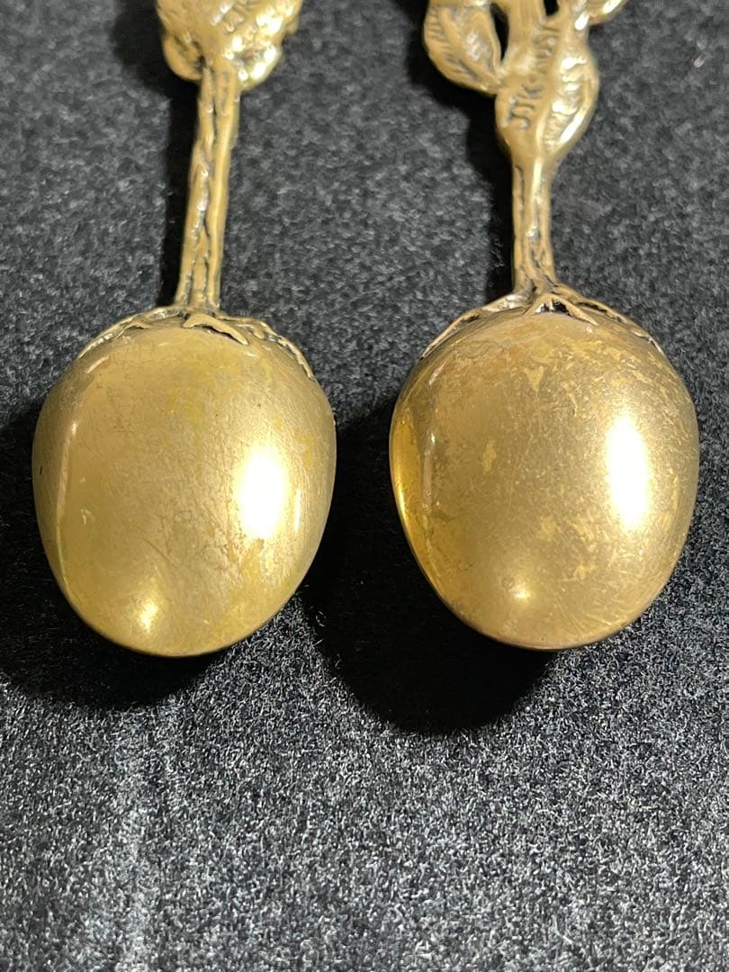 ヴィンテージ JJK オーストラリア装飾真鍮ティースプーン2とスクープスプーン2