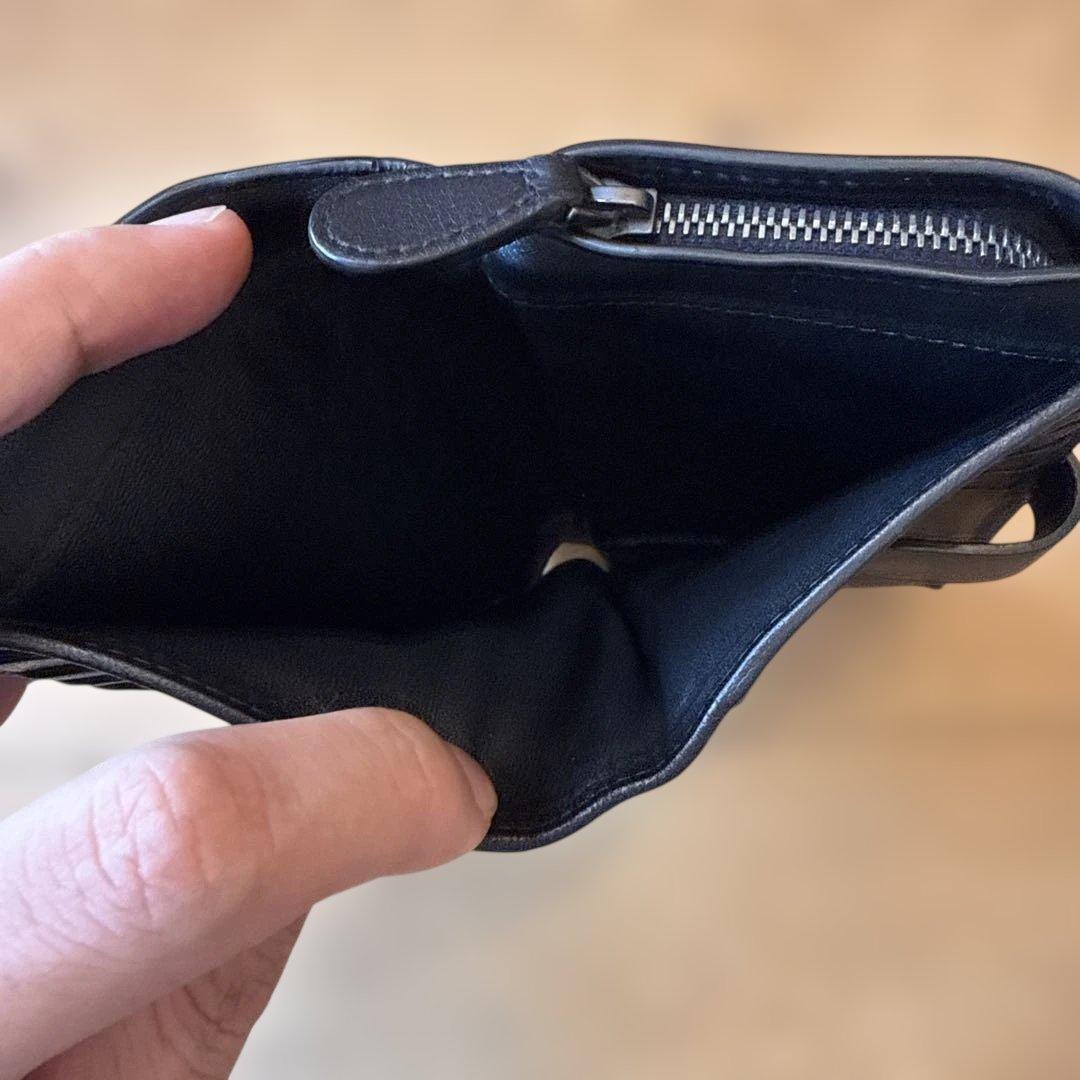 ボッテガべネタ　黒 レザー 二つ折り財布