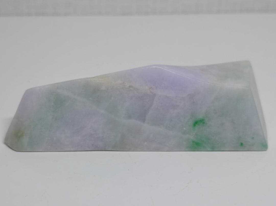 高透過・ラベ 125g 翡翠 ヒスイ 鑑賞石 原石 自然石 誕生石 鉱物 鉱石