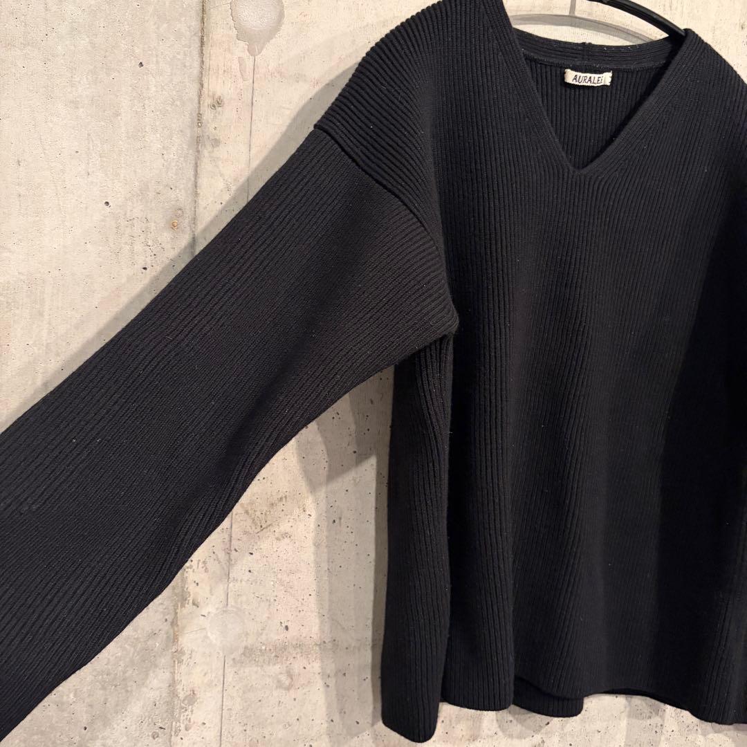オーラリー　リブニット　Vネック　セーター　ブラック　黒　縦畝