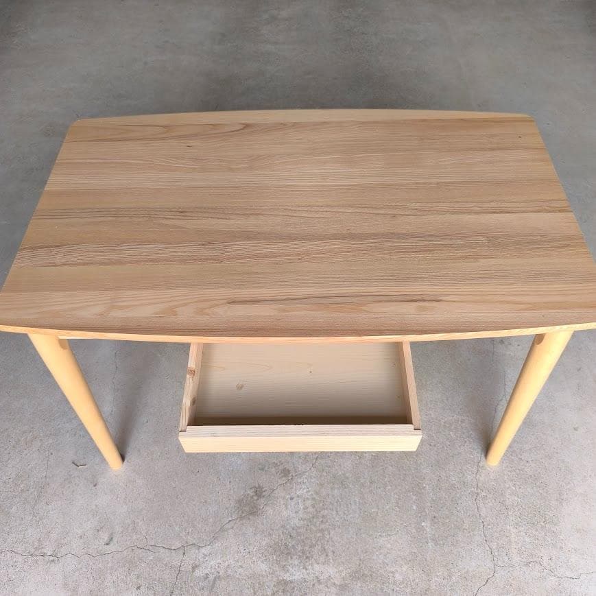 【未開封をお届け！】115センチ　ダイニングテーブル 自然木仕上げ 引き出し付き