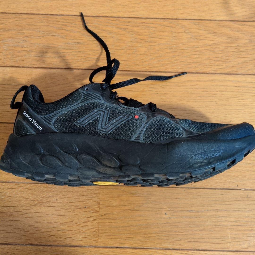 New Balance ブラック スニーカー メンズ