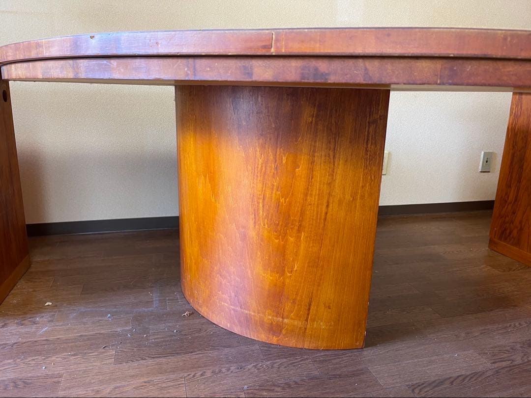 2、ラックand机一体型