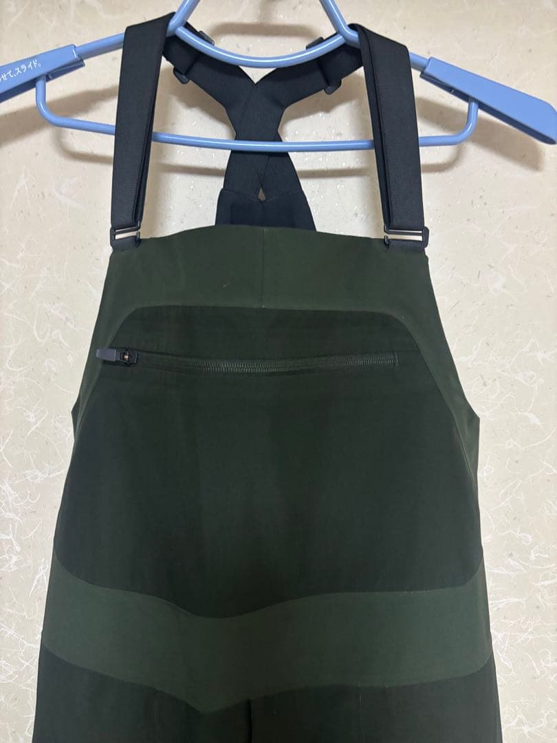 マウンテンハードウェア バウンダリーリッジ 3L ビブ