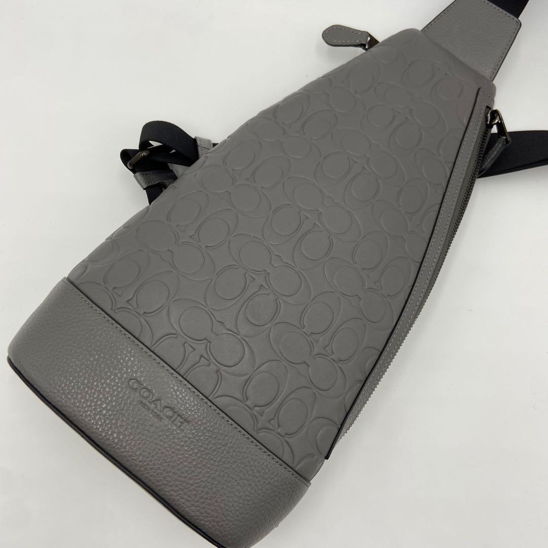 未使用級✨　コーチ ドミニク スリング パック シグネチャー レザー グレー