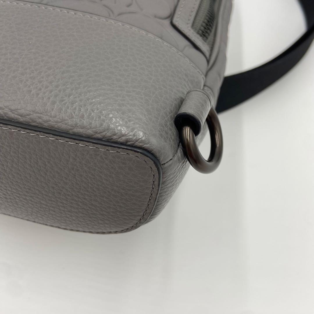 未使用級✨　コーチ ドミニク スリング パック シグネチャー レザー グレー
