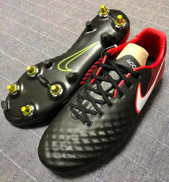 【新品未使用】ナイキマジスタオーパスIISG-PRO ANTICROG 26cm