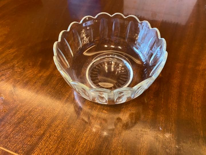 アンティークのガラス食器