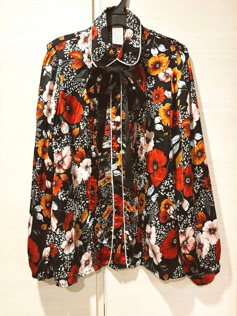 Sov. ダブルスタンダードクロージング 花柄 ブラウス