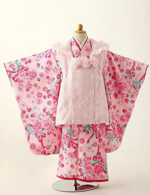 七五三　女の子　３歳　着物　被布　レース　リボン