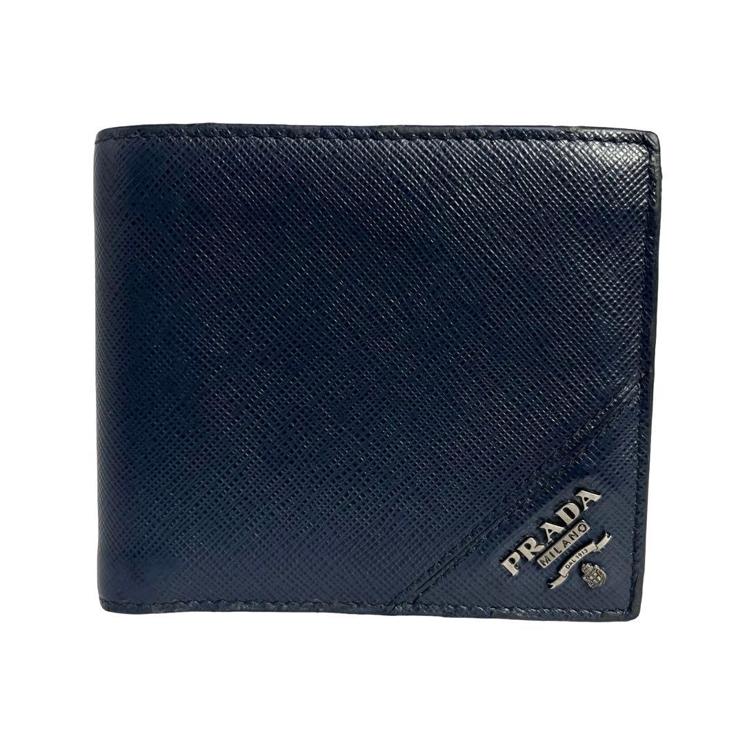 希少✨プラダ 二つ折り財布 サフィアーノレザー ロゴ金具 ネイビー ブルー
