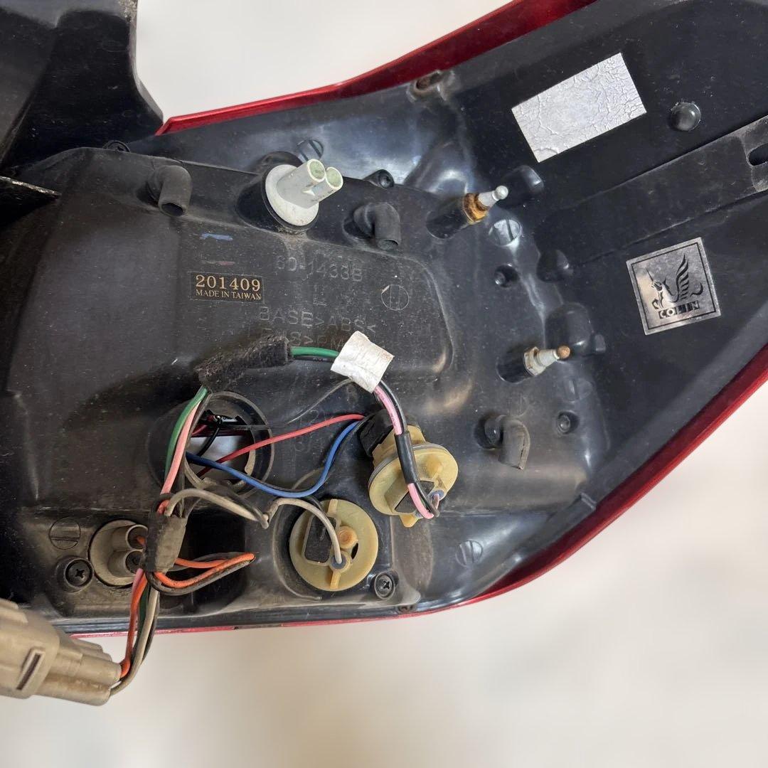 スバルSUBARU GP型テールライト LED左右セット 日本製COLIN社外品