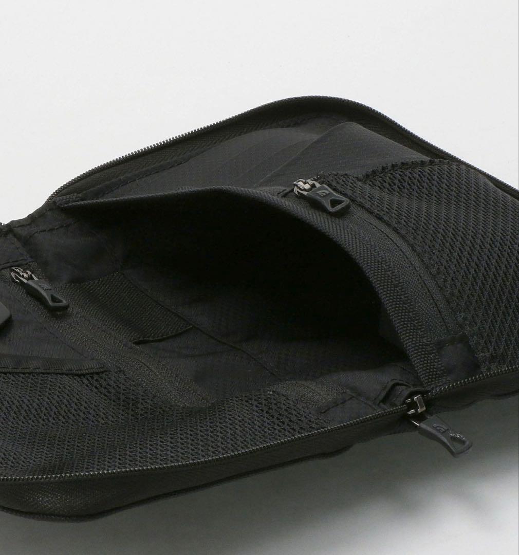 THE NORTH FACE シャトルトラベルオーガナイザー／ポーチ