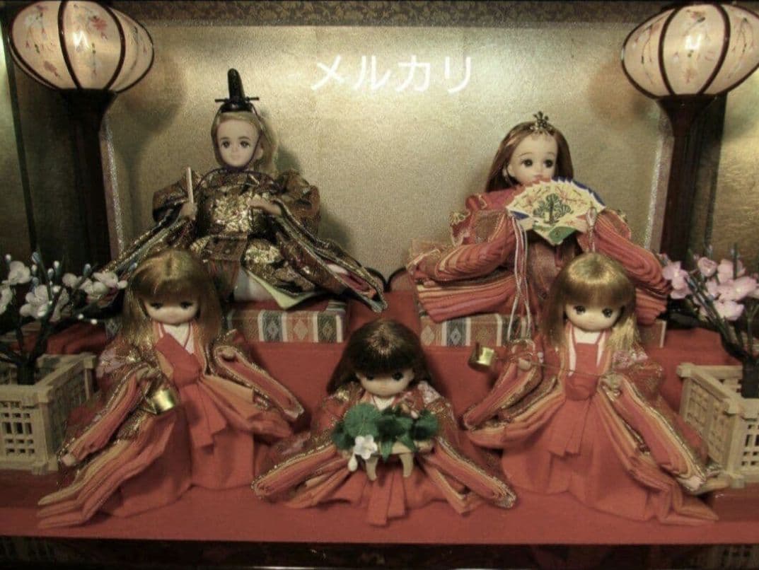 リカちゃん★親王 三人官女☆五人飾ケース お雛様 雛人形☆カスタム