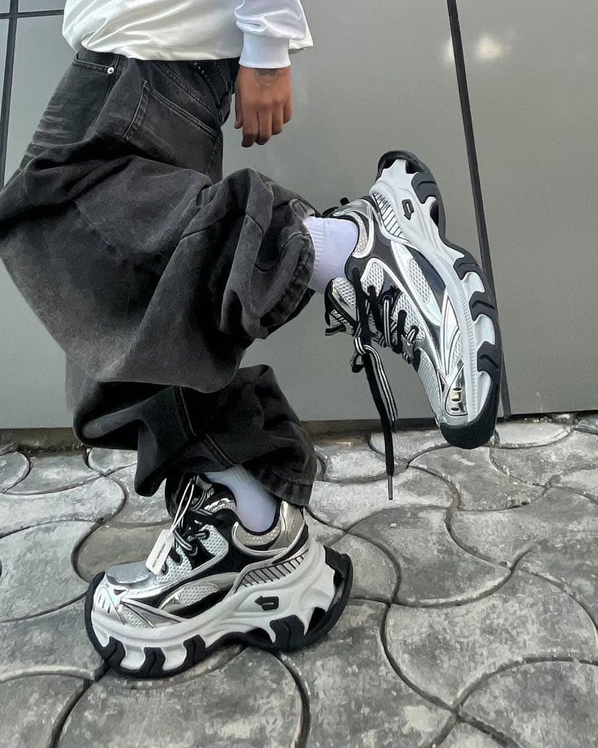 NEXT IMPULSIVE スニーカー 37