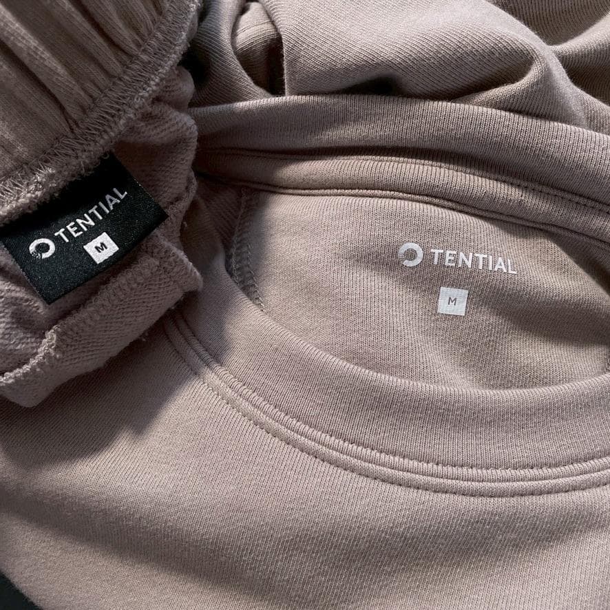 ま*る様 【大人気】 TENTIAL　BAKUNE リカバリーウェア 上下セット