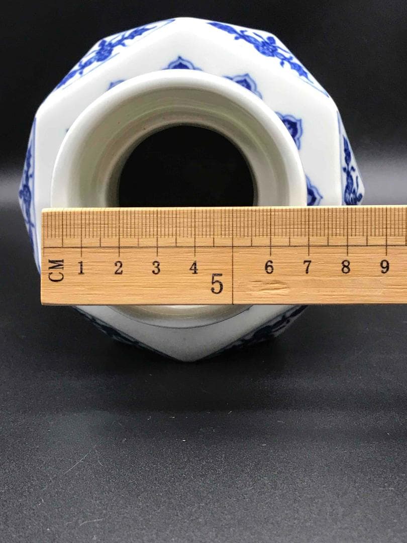 中国古美術　清乾隆時代　大清乾隆年製　在銘　染付花紋　唐草紋　花瓶(B-6)