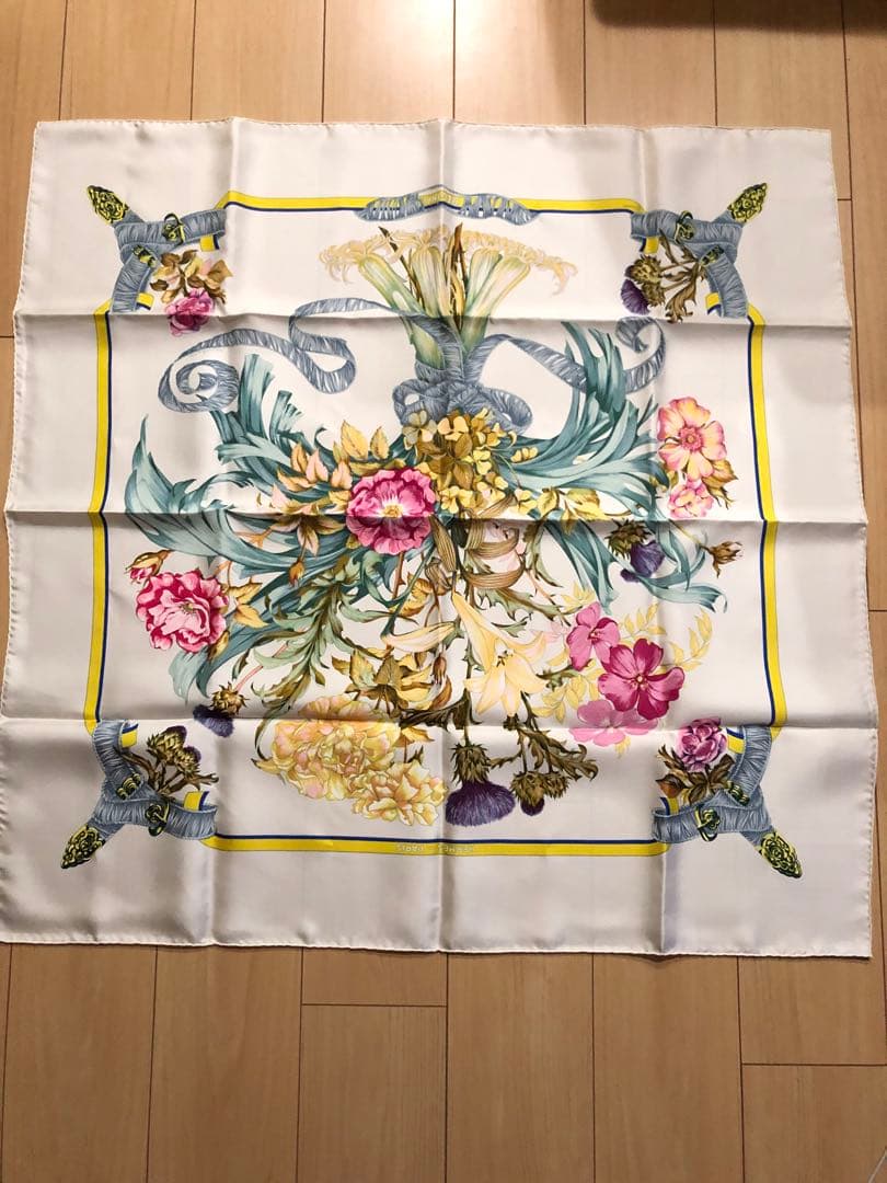 美品　HERMES カレ 90 REGINA エリザベス女王訪問記念