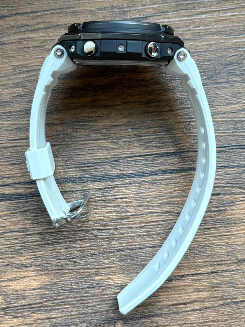 美品 G-SHOCK GST-W110MS-7AJF 電波ソーラー Gスチール