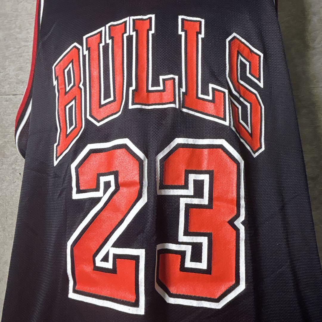 【希少】ジョーダン　バスケットユニフォーム　赤黒リバーシブル　23番　48