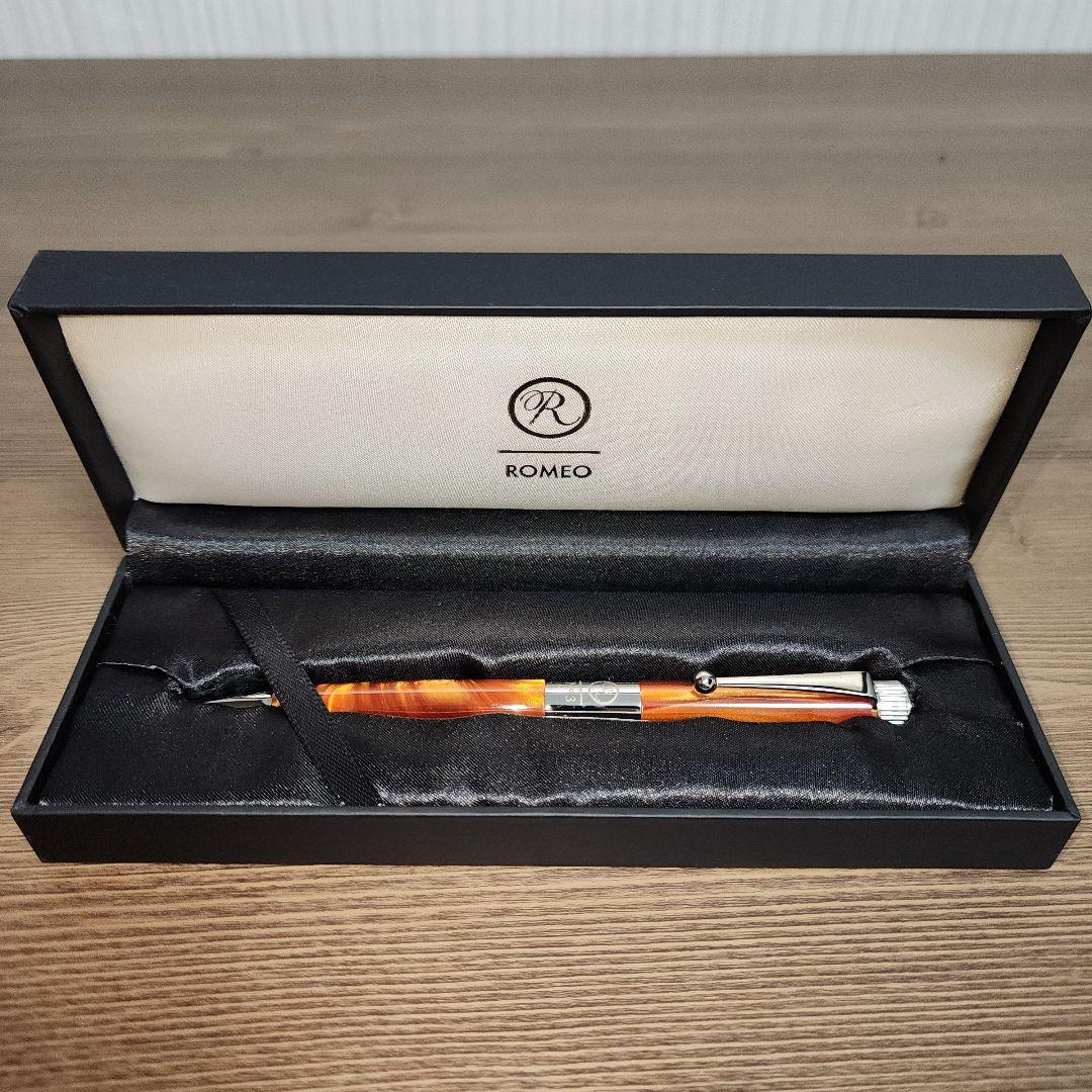 ロメオナンバー3/ROMEO No.3ボールペン細軸　色 : イタリアンアンバー