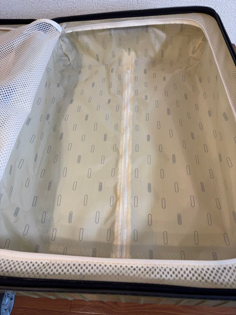 美品　RIMOWA 65L リモワ サルサエアー 4輪　ライムグリーン　超軽量