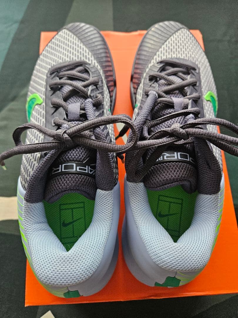 【専用です】NIKE　テニスシューズ　ヴェイパープロ2　クレイ　27.5cm