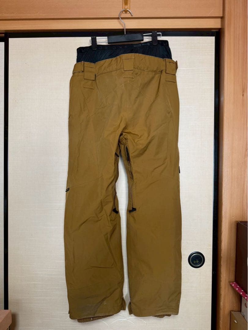 241(トゥーフォーワン)スノーボードウェアLサイズ