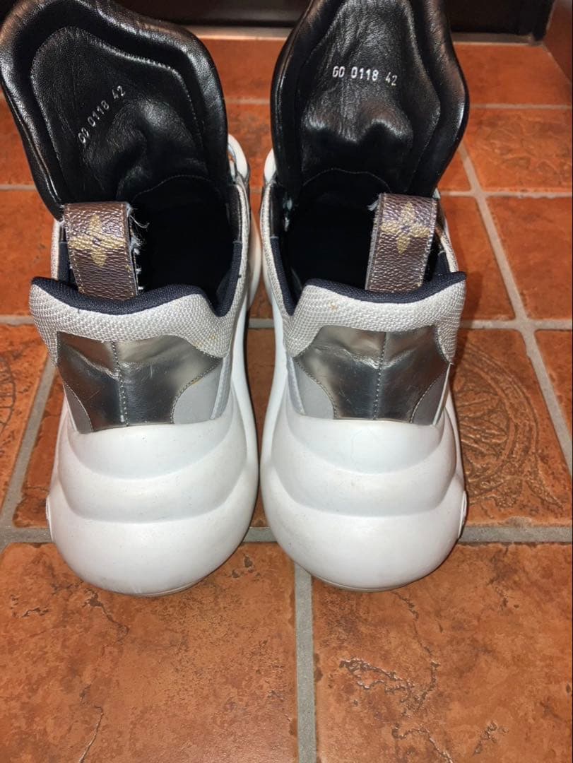 ルイヴィトン LOUIS VUITTON アークライトスニーカー サイズ42