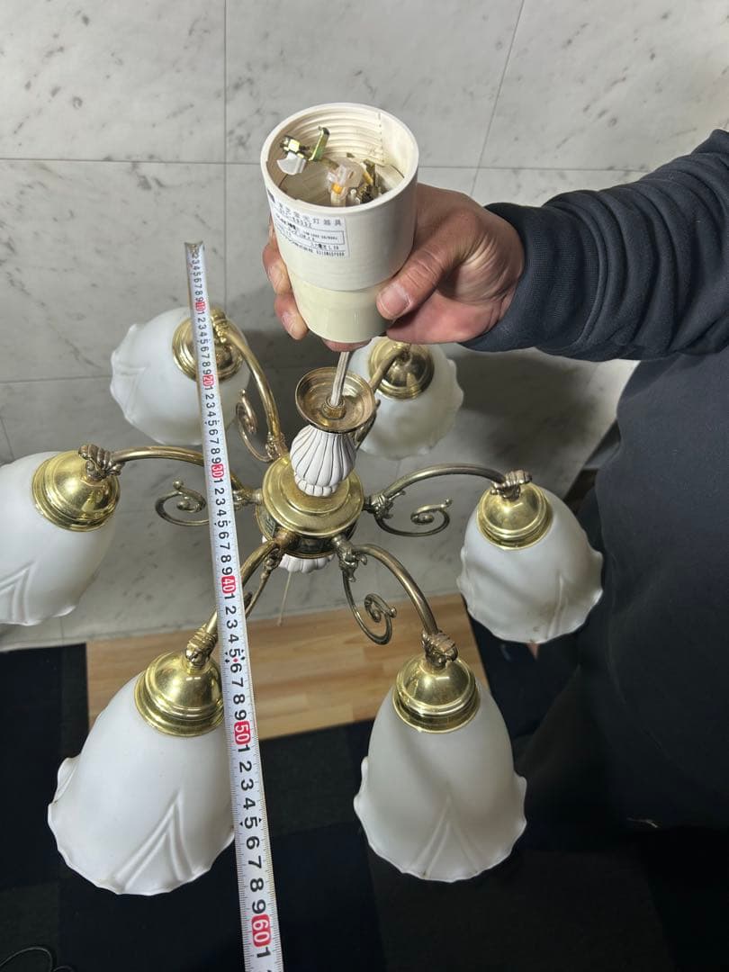 アンティーク・レトロ調のシャンデリア（天井照明）