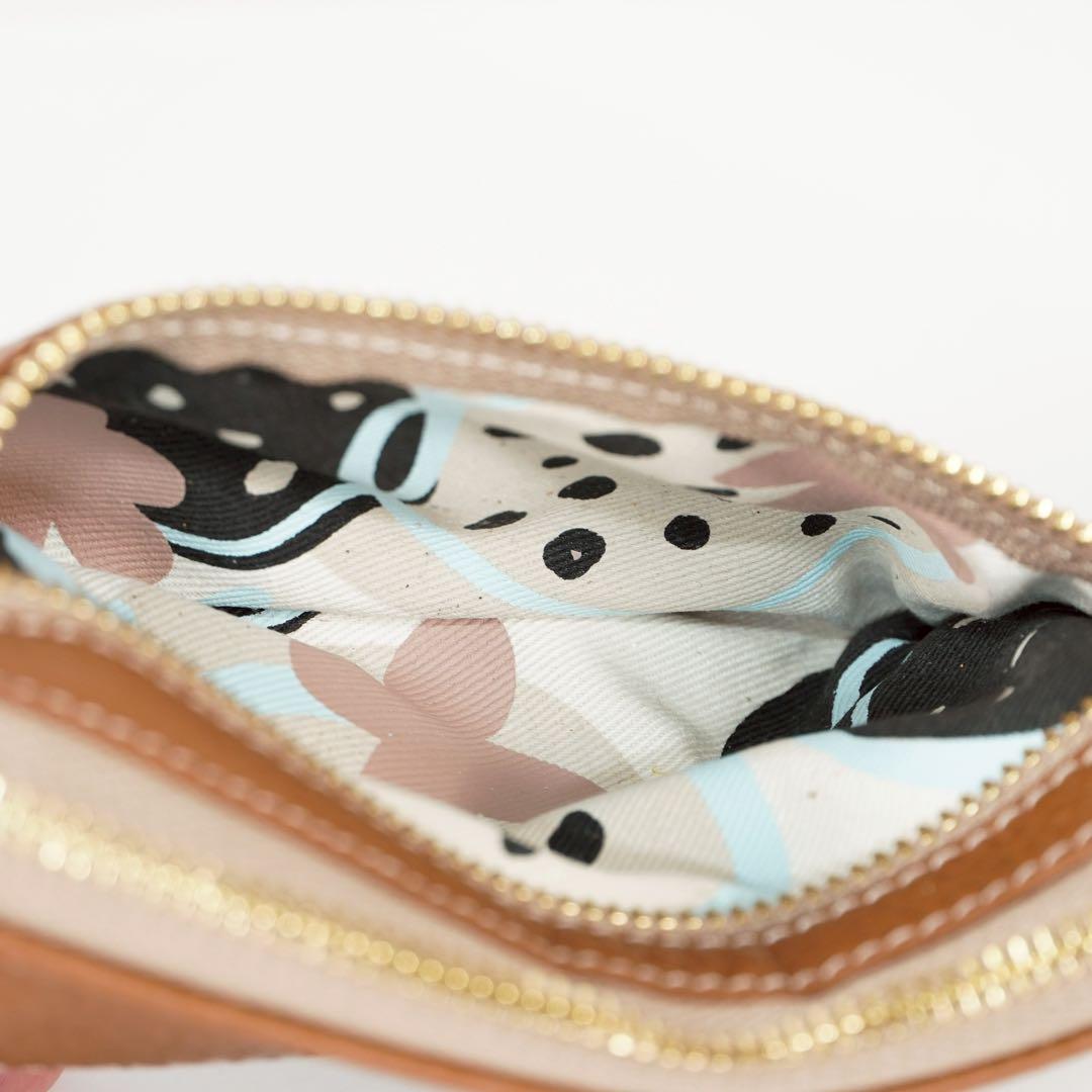 【極美品✨】イアンヌ　シャルル　ポーチ　ゴールドプレート　シボ　レザー　ブラウン