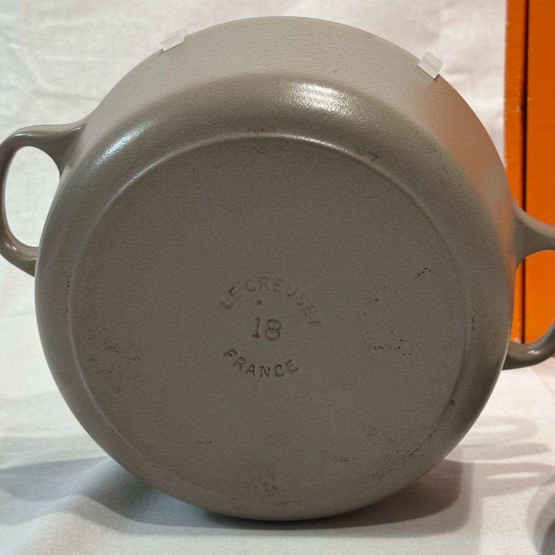Le Creuset（ル・クルーゼ） ココット 18cm SISAL グレージュ