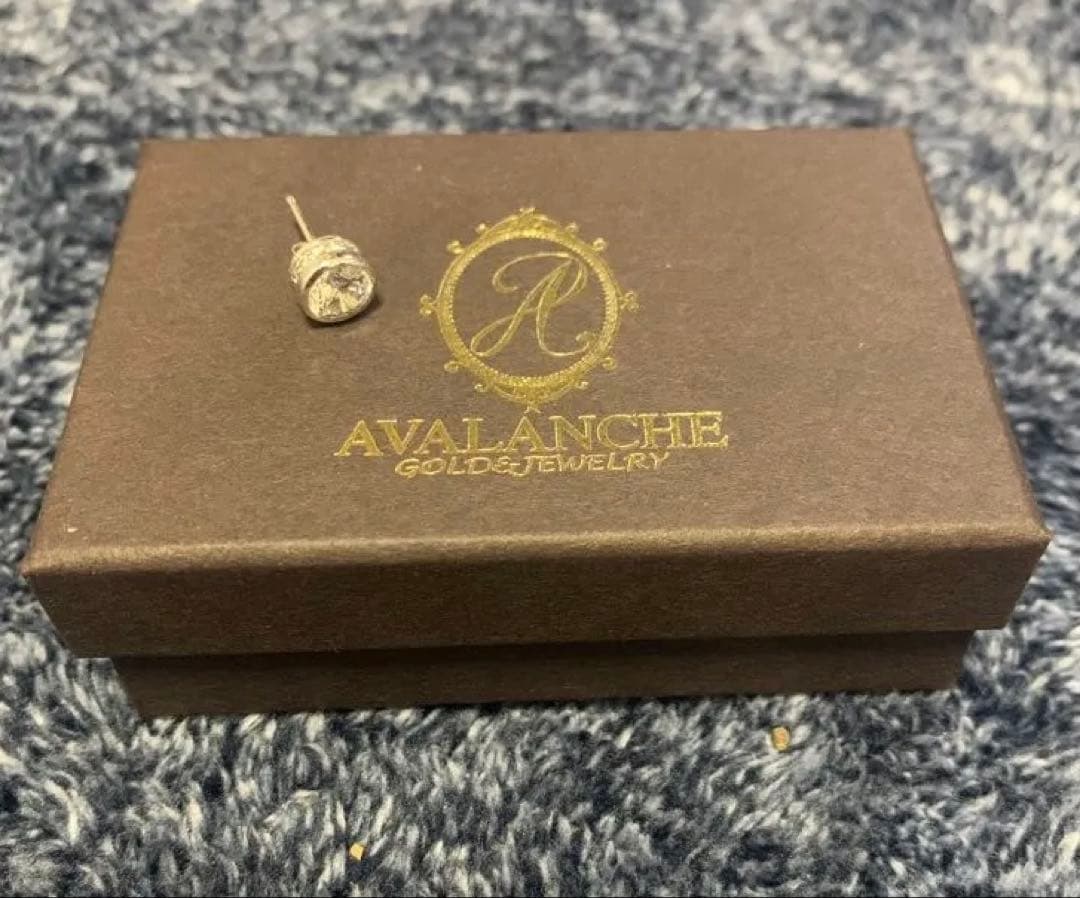 AVALANCHE 10K ホワイトゴールド ピアス HIPHOP アヴァランチ