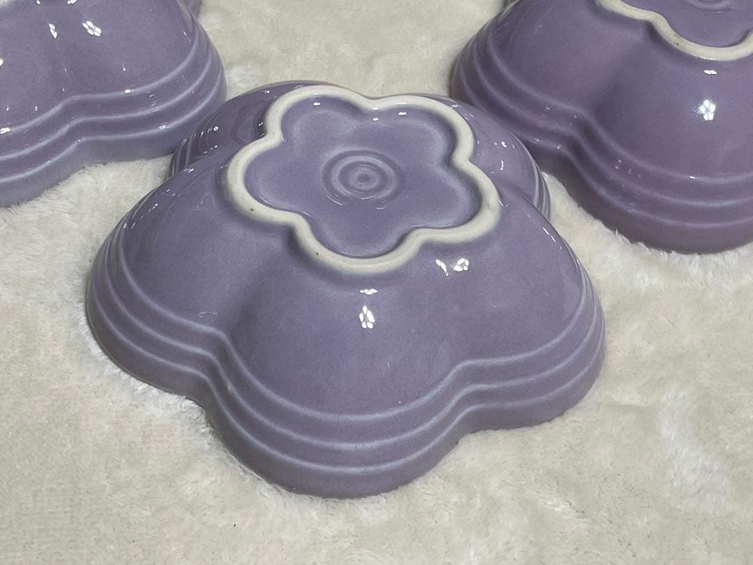 ほぼ新品未使用　ル・クルーゼ　フラワーボウル　バイオレット　５枚セット
