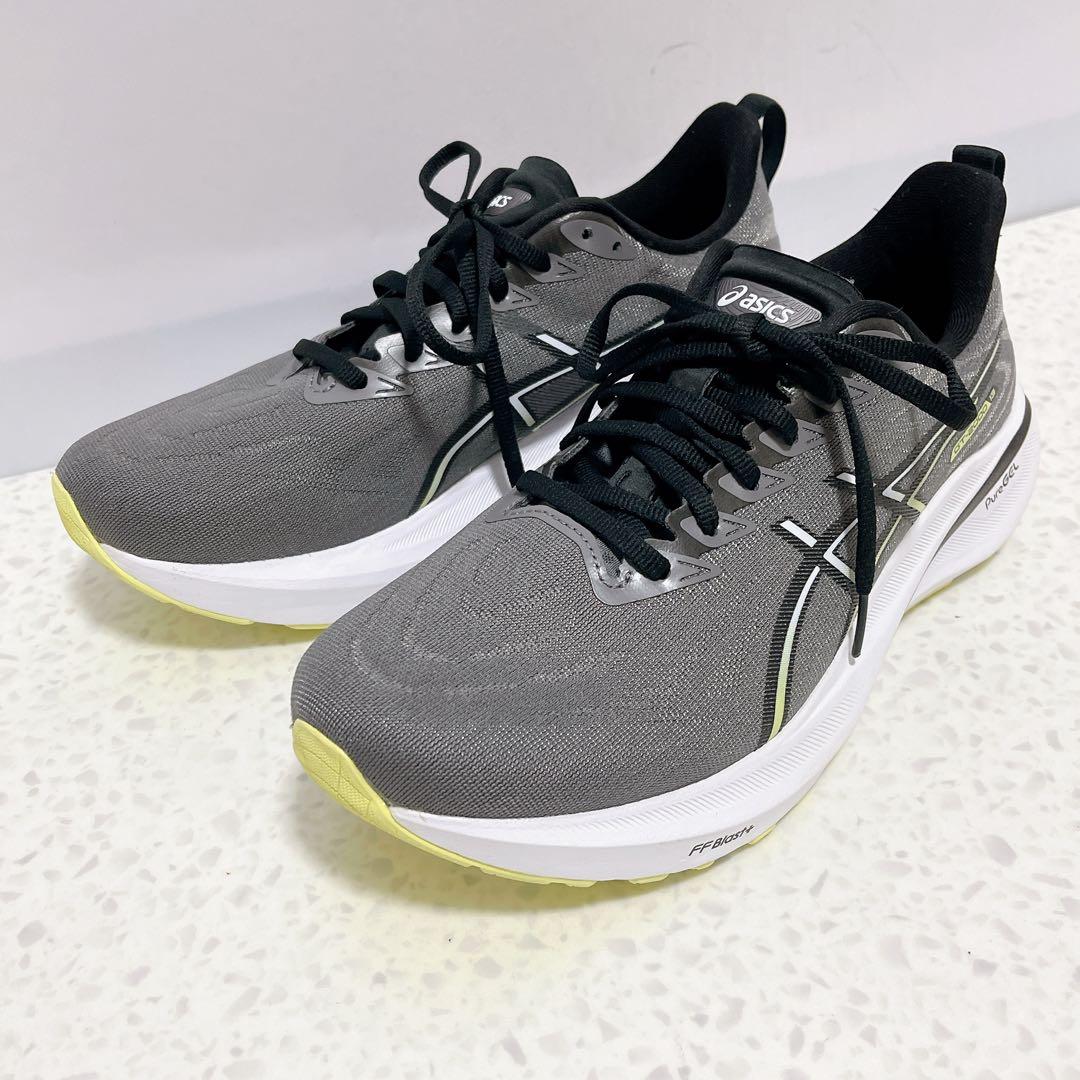 美品◆ASICS GT-2000 13 エクストラワイド　ランニングシューズ