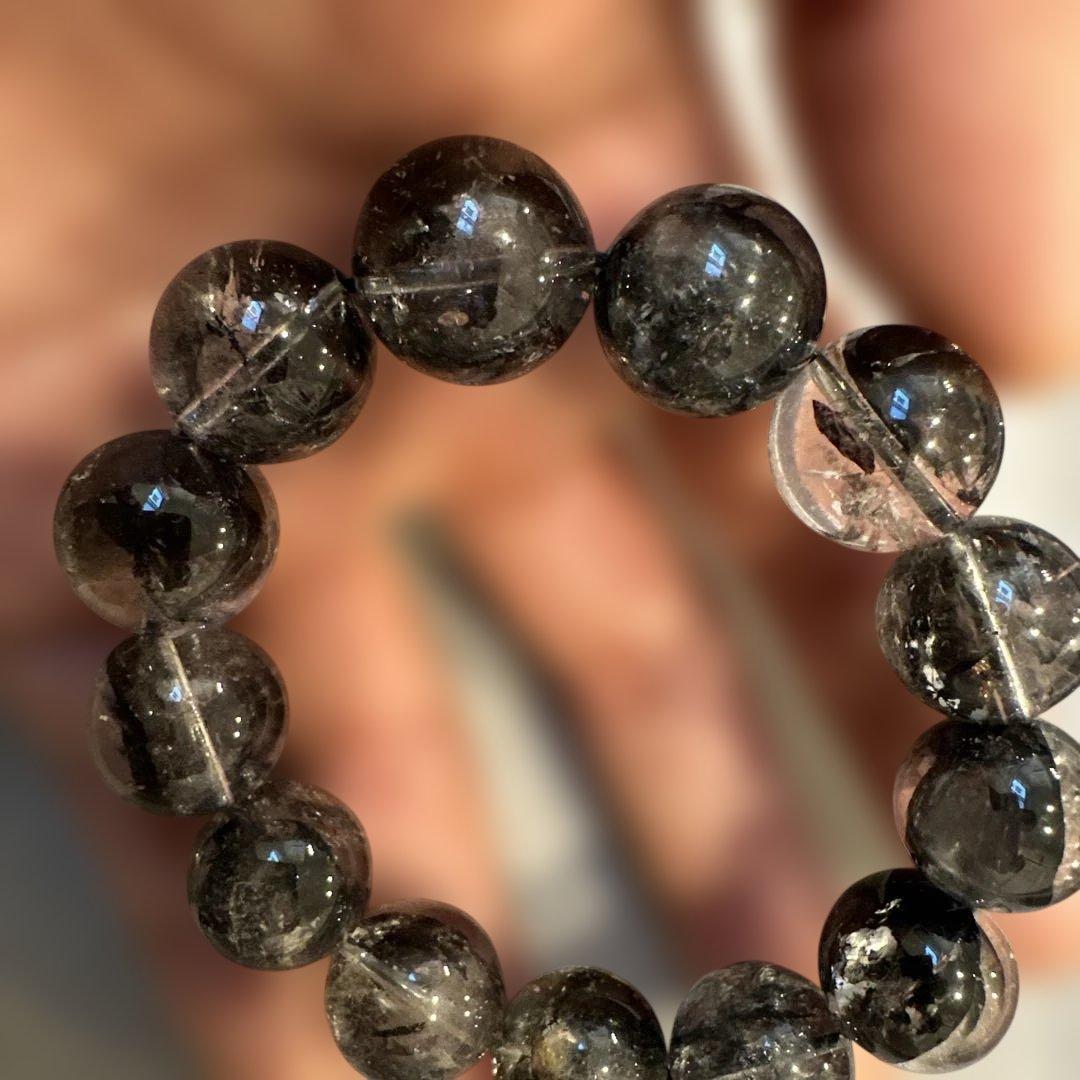 黒エレスチャルクォーツ　天然石　パワーストーン