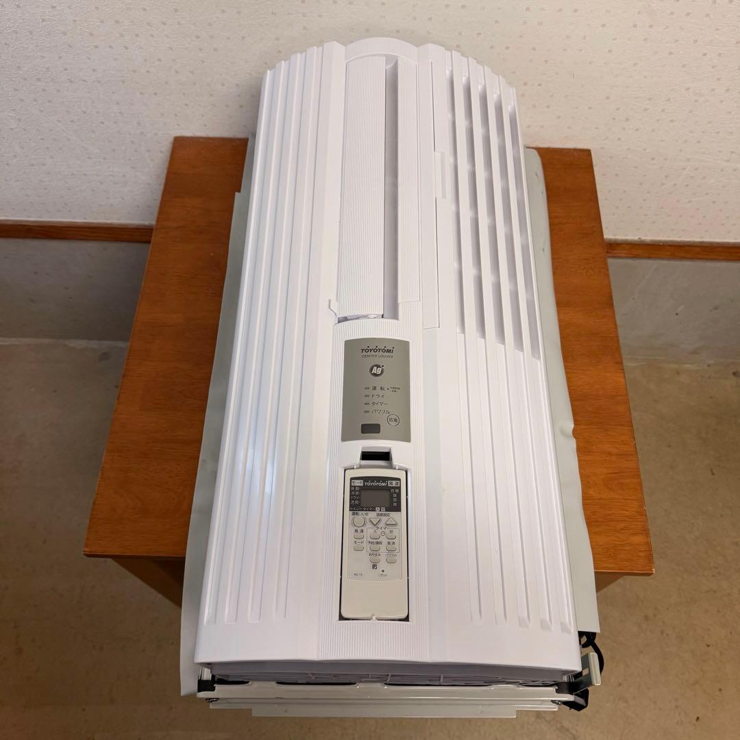 ● 極美品 トヨトミ 窓用エアコン ホワイト 低騒音モデル TIW-A1624