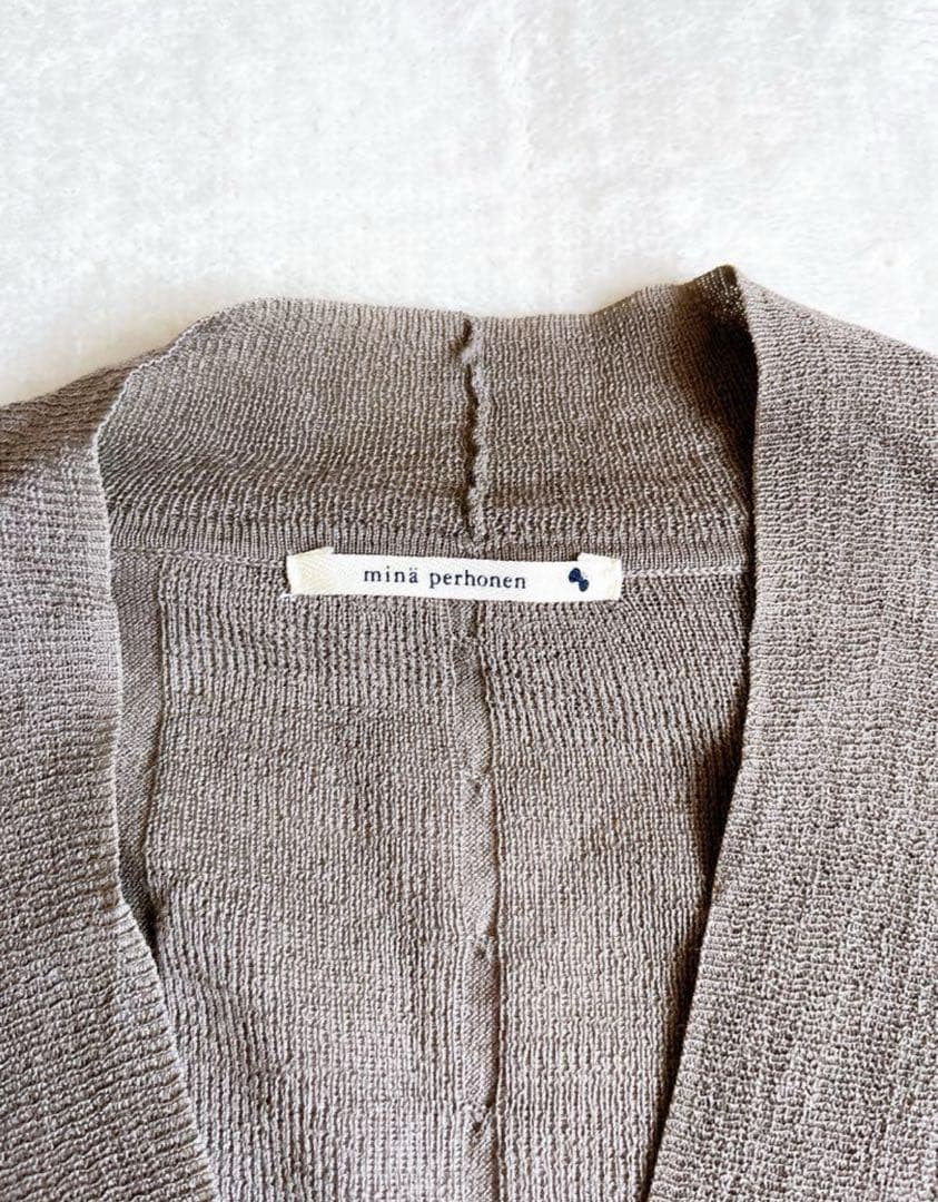 ミナペルホネン 無地 襟元 ノースリーブ サマーニット 軽量 Mサイズ相当