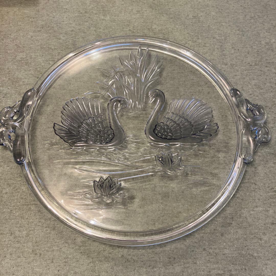 ガラスの彫刻プレート　ドイツ製　ケーキ皿