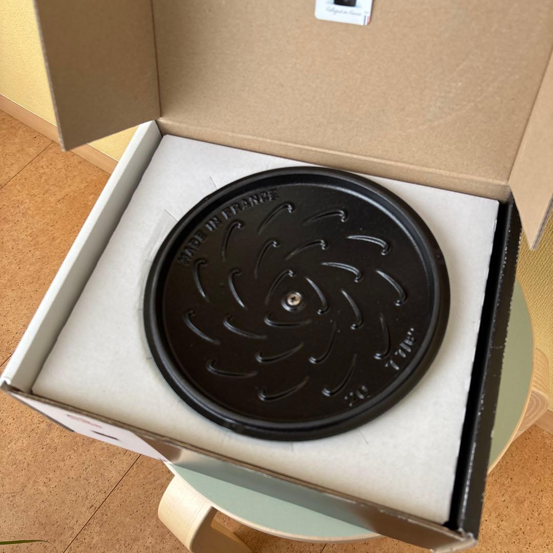 【新品】ストウブ ミナペルホネン ココット オーシャン ラウンド20cmユーカリ