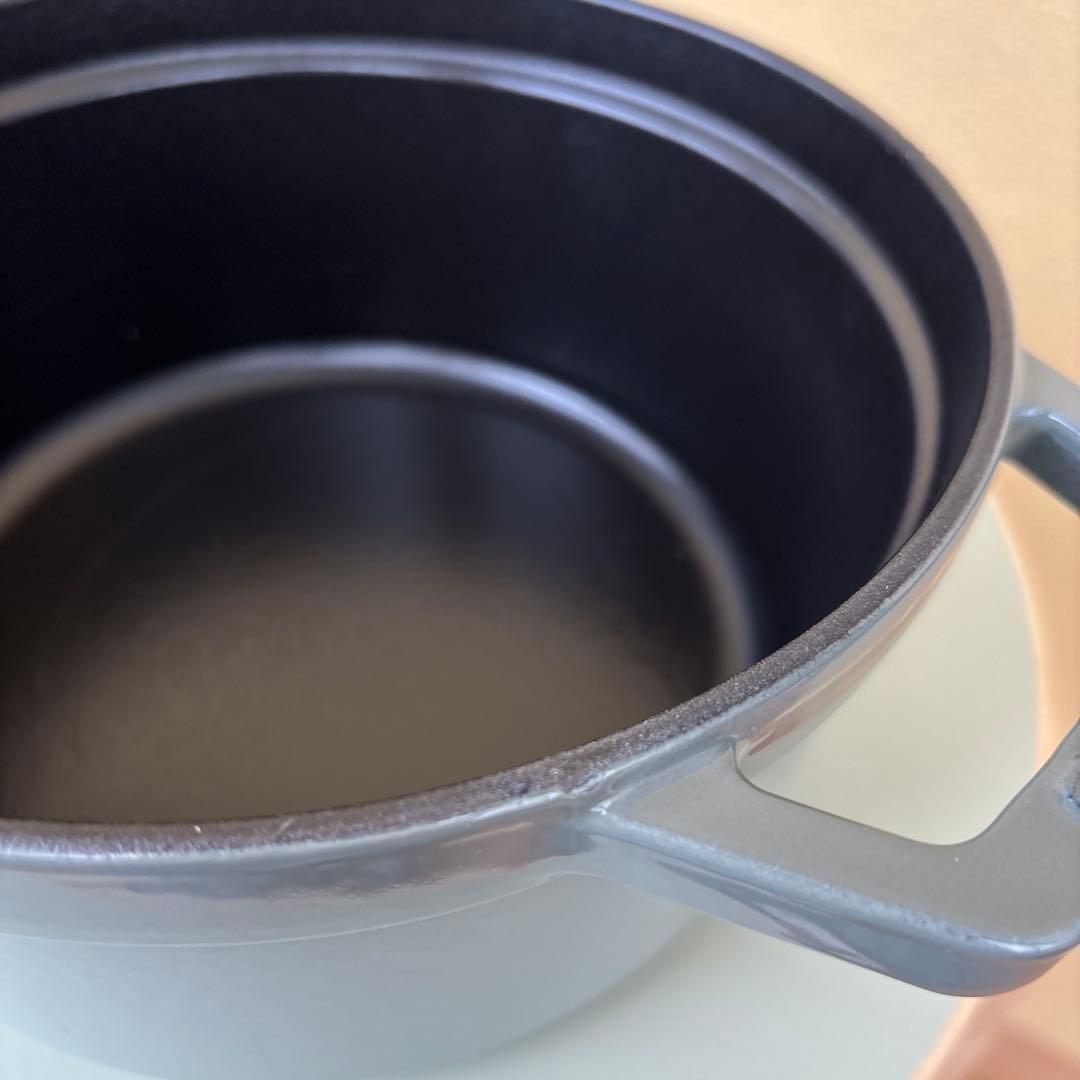 【新品】ストウブ ミナペルホネン ココット オーシャン ラウンド20cmユーカリ