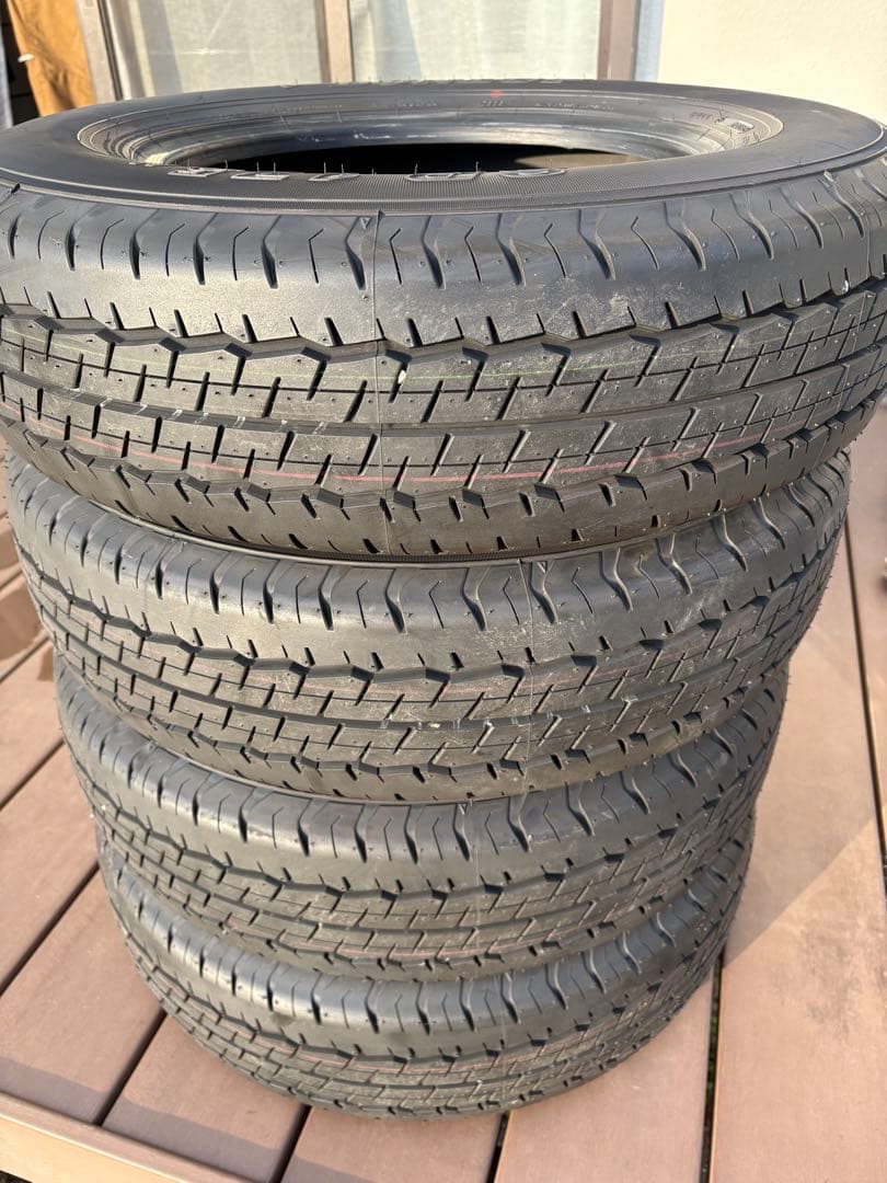 cogページ　1月31日まで取置きDUNLOP15インチタイヤ 4本セット