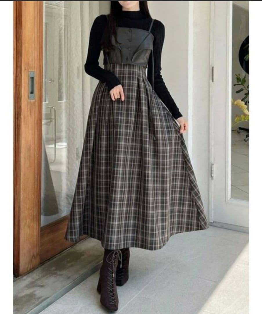 MERCURYDUO フェイクレザービスチェドッキングキャミワンピース ブラウン