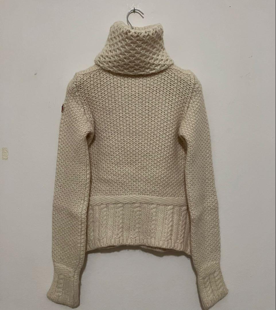Moncler Grenobleモンクレール　タートルニット