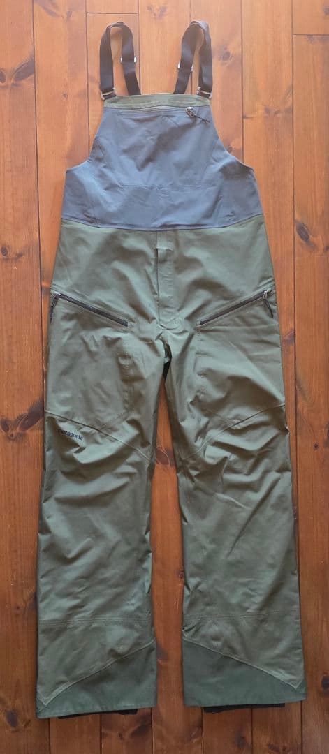 【パタゴニア】ビブパンツ スキーウェア スノーボードウェア (Mサイズ)